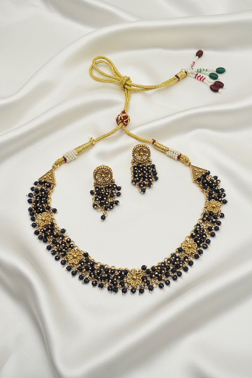 Double shade Flower Pearl Necklace
