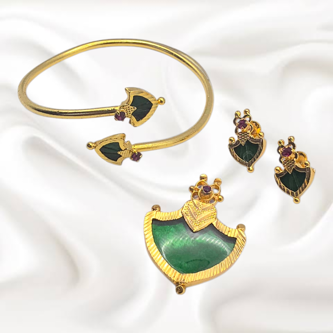 Traditional Palakka set