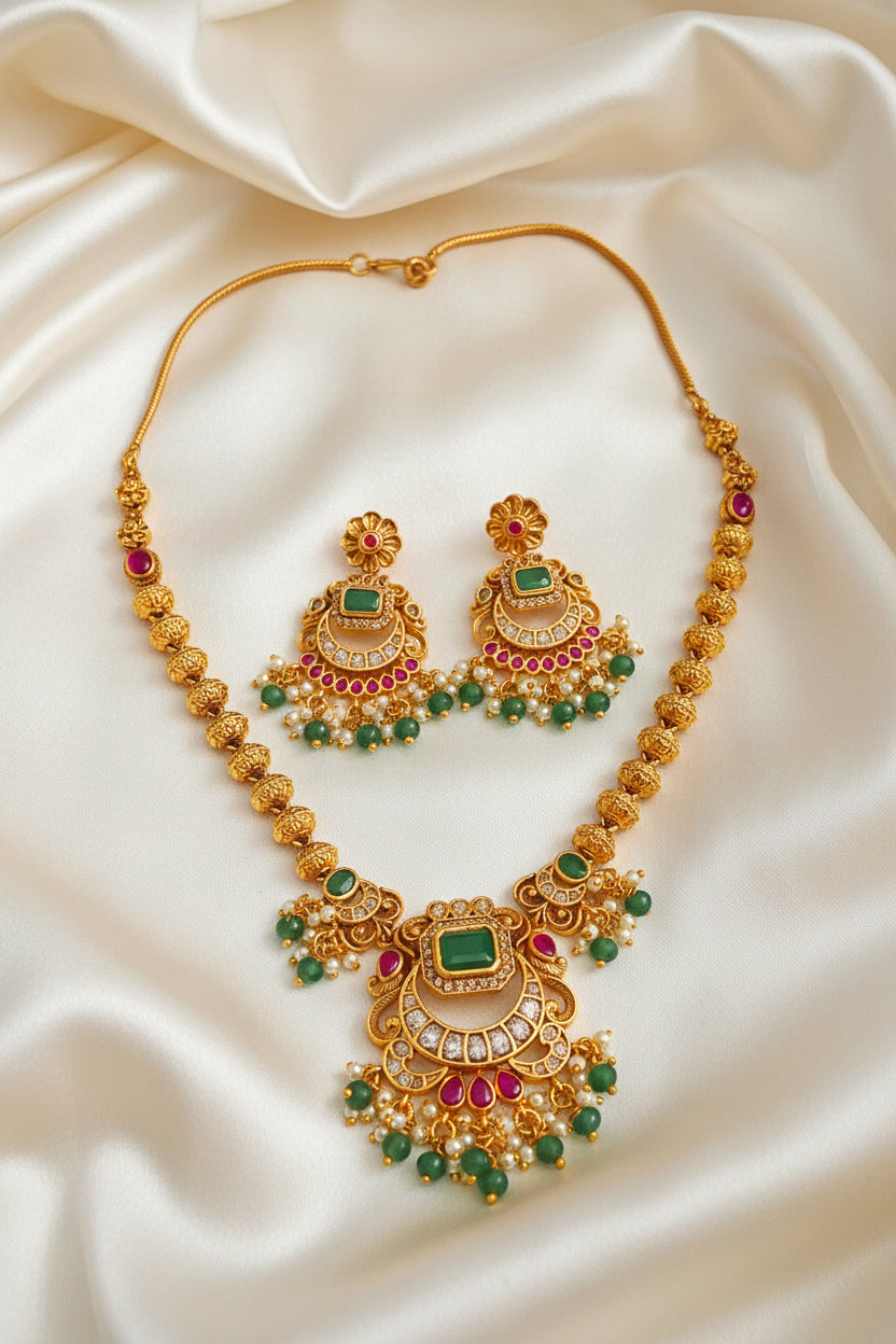 Gold plated Kundan Necklace set