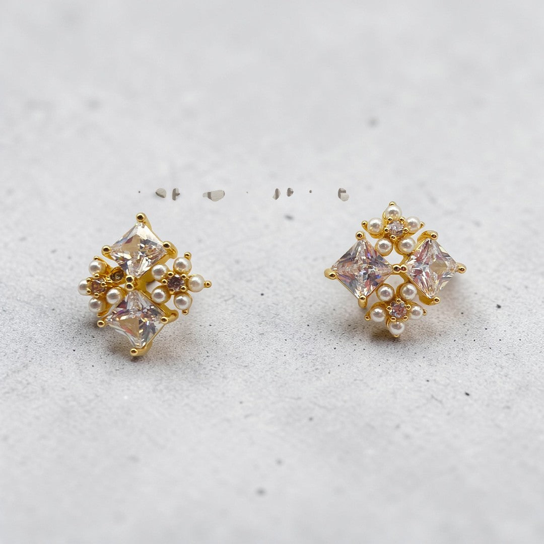 Pearl and Stone Stud