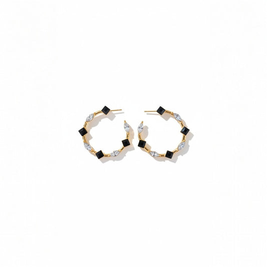 Black and White Earing