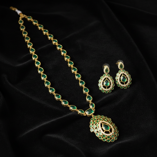 Green Neckpiece