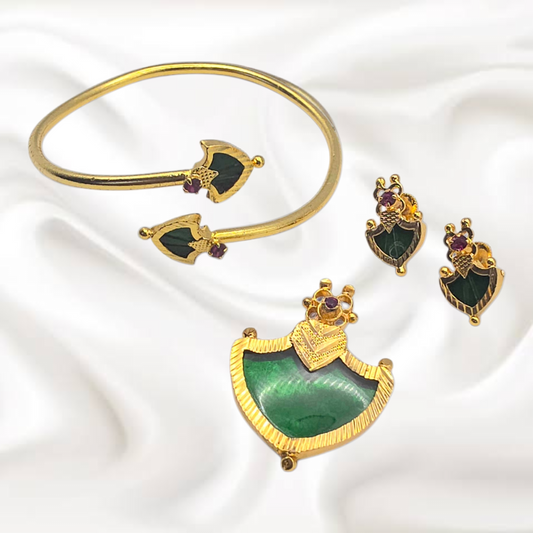 Traditional Palakka set