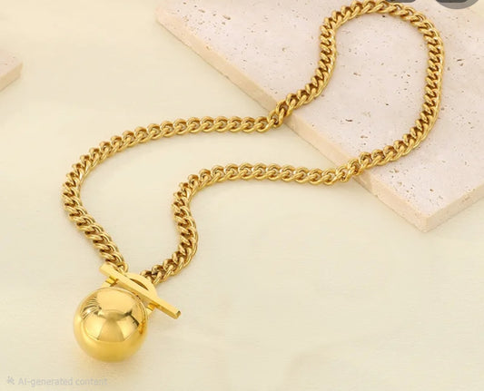 Ion Plating 18K Gold Plated Waterproof Round Pendant Unisex Chain