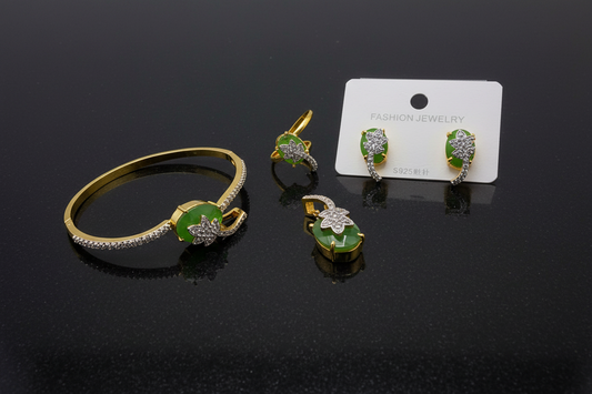 AD Green Pendant Necklace
