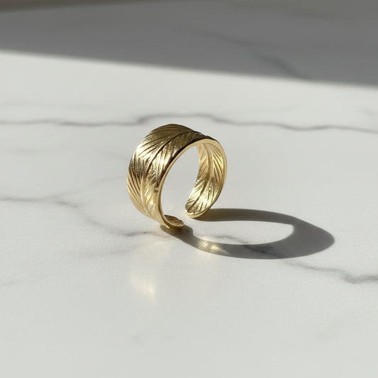 Tarnish Finger Ring 1